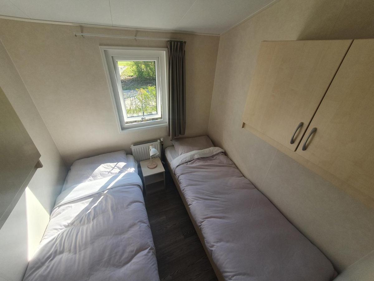 Gezellig Chalet Op Een Prachtige Plek In Drenthe Met Vrij Uitzicht Villa Tynaarlo Exteriör bild